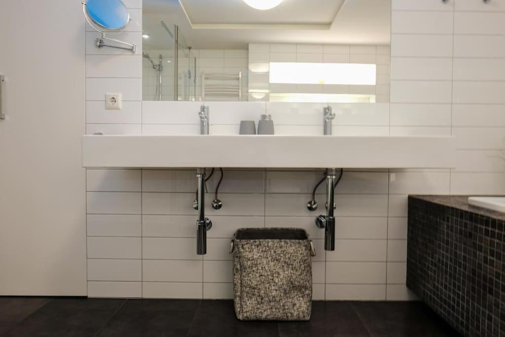 #Stayhere - Spacious Luxury Town Hall 3Bdr Apartment VNO Extérieur photo