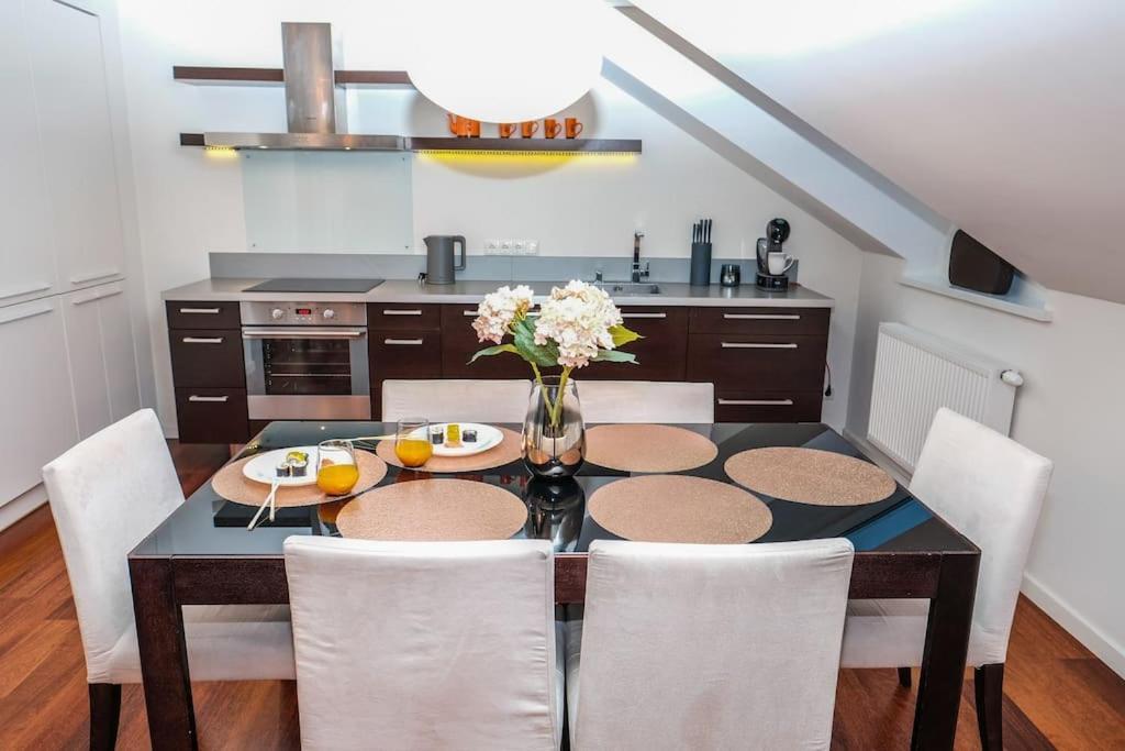 #Stayhere - Spacious Luxury Town Hall 3Bdr Apartment VNO Extérieur photo