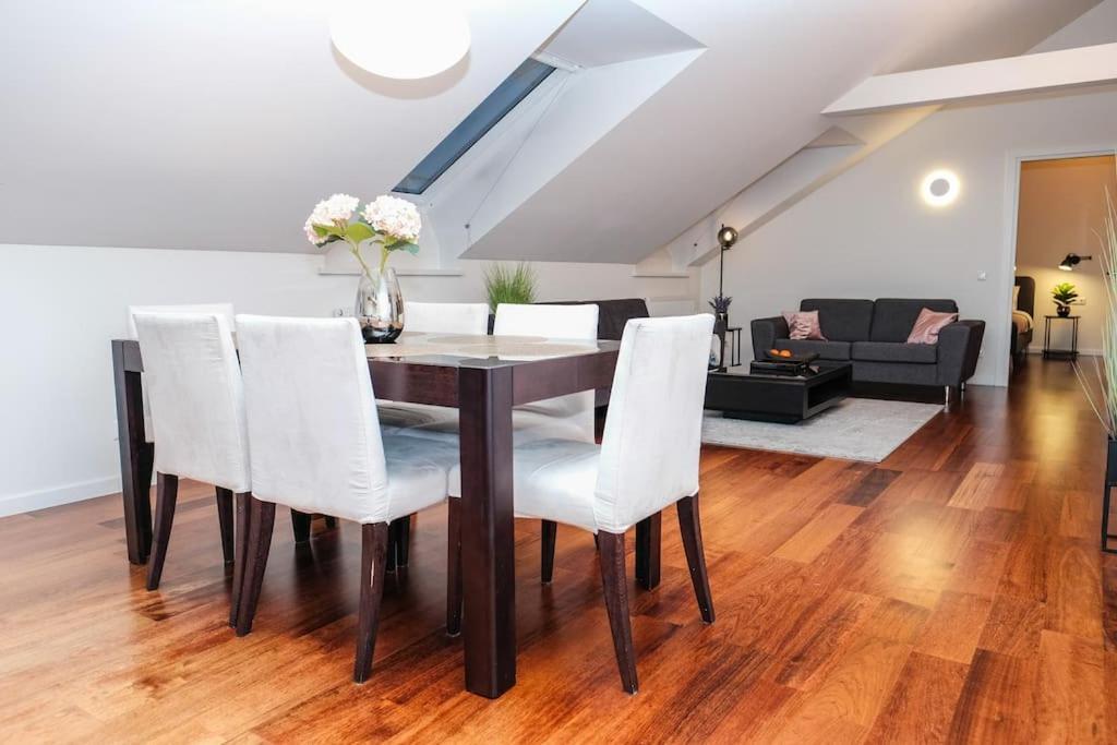 #Stayhere - Spacious Luxury Town Hall 3Bdr Apartment VNO Extérieur photo