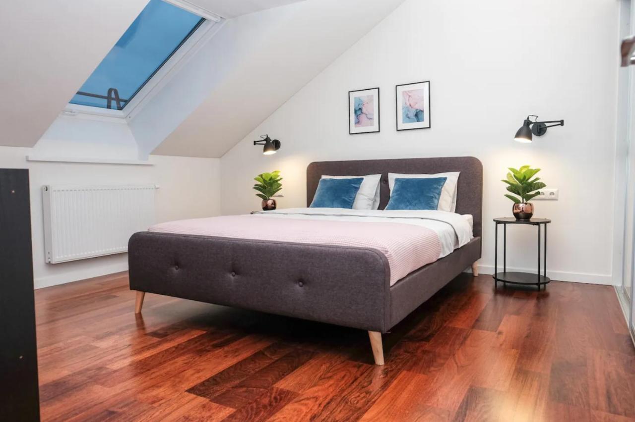#Stayhere - Spacious Luxury Town Hall 3Bdr Apartment VNO Extérieur photo