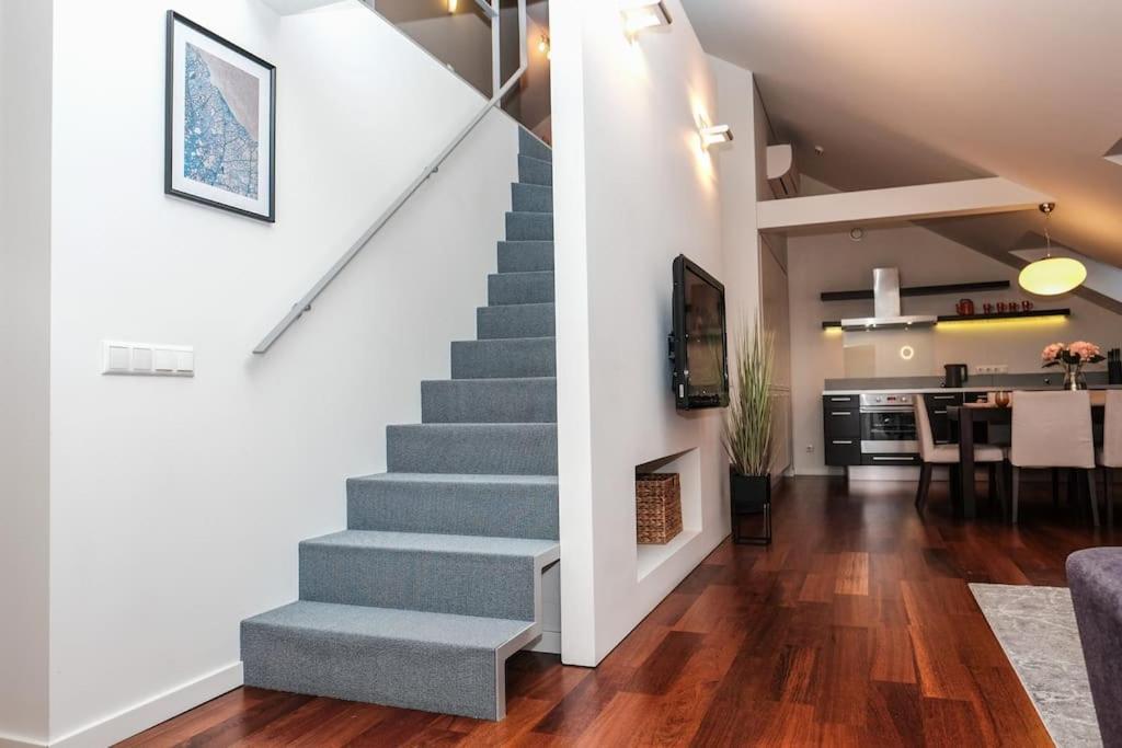 #Stayhere - Spacious Luxury Town Hall 3Bdr Apartment VNO Extérieur photo